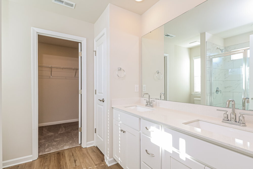 Building Photo - 1613 Swallow Tail Dr