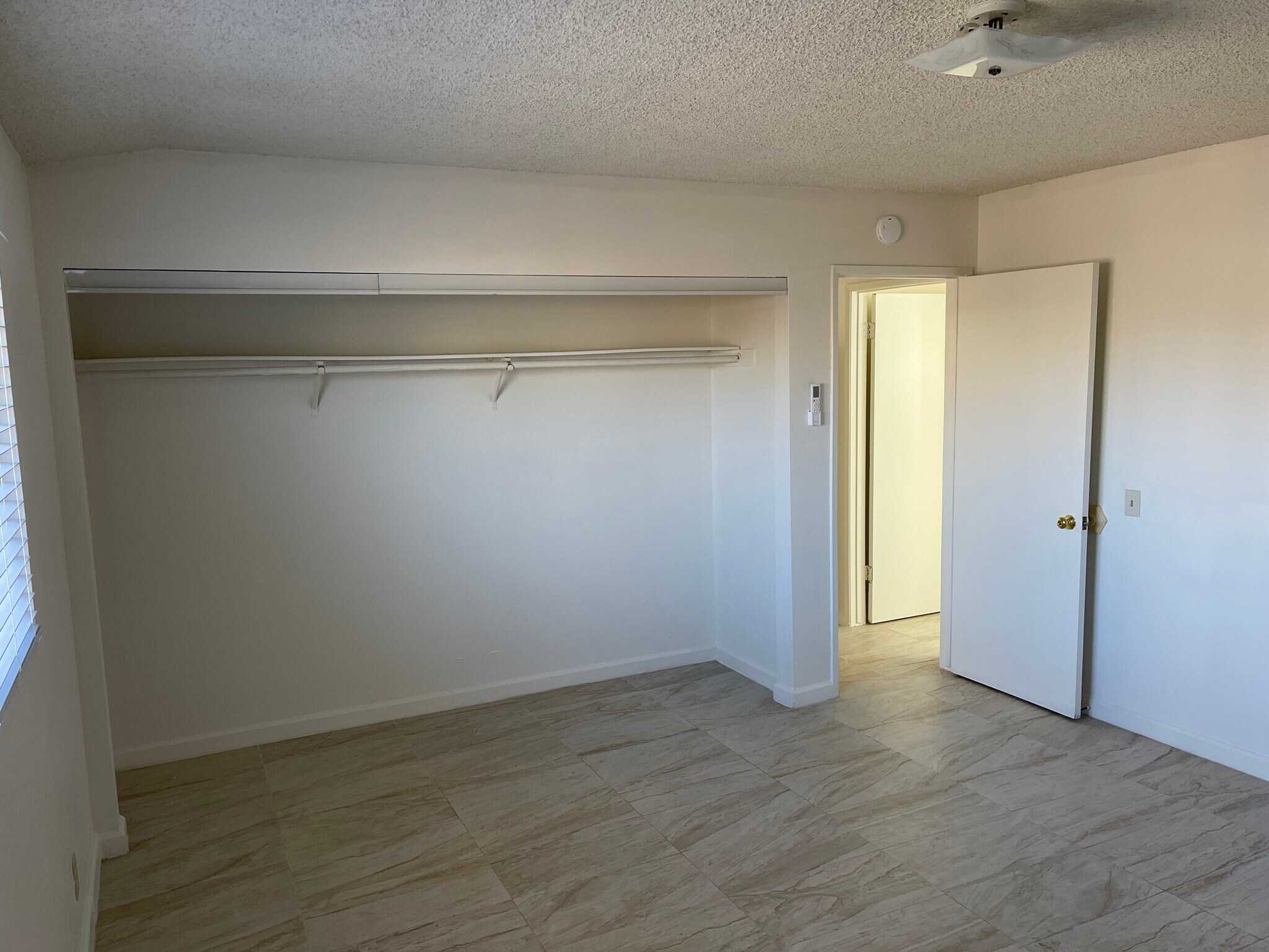 Building Photo - 73874 Sunnyvale Dr