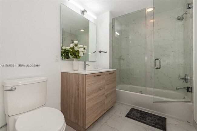 Building Photo - 16385 Biscayne Blvd