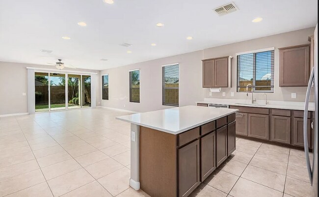 Building Photo - 8543 W Candlewood Way