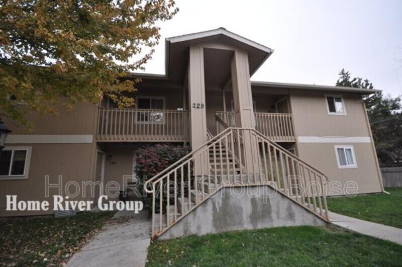 Building Photo - 262 N Latah St