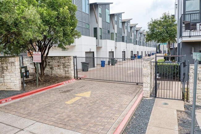 Building Photo - 3505 Charlotte Rose Drive