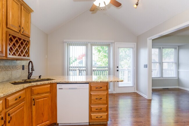 Building Photo - 1504 Bridlewood Ln