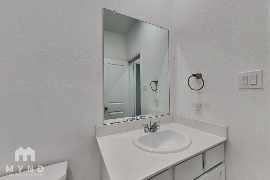 Building Photo - 9446 Brookwood Bnd Dr