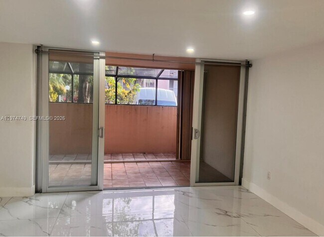 Building Photo - 10525 SW 112th Ave