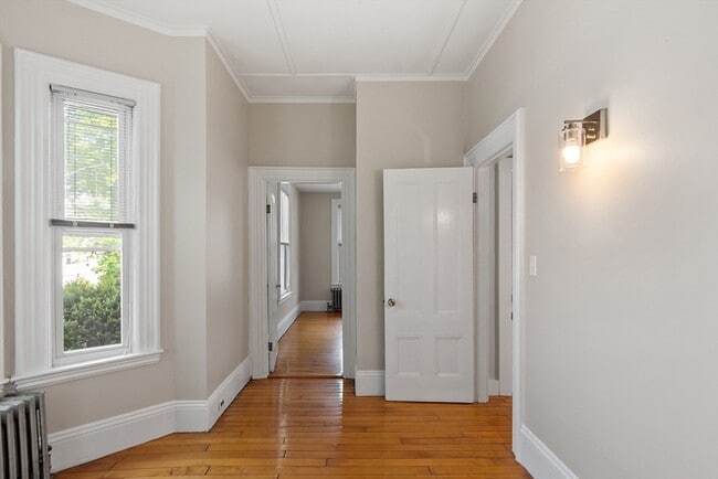 Building Photo - 93 Upham St