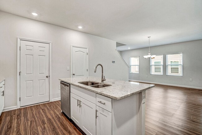 Building Photo - 205 Wilbur Lake Dr