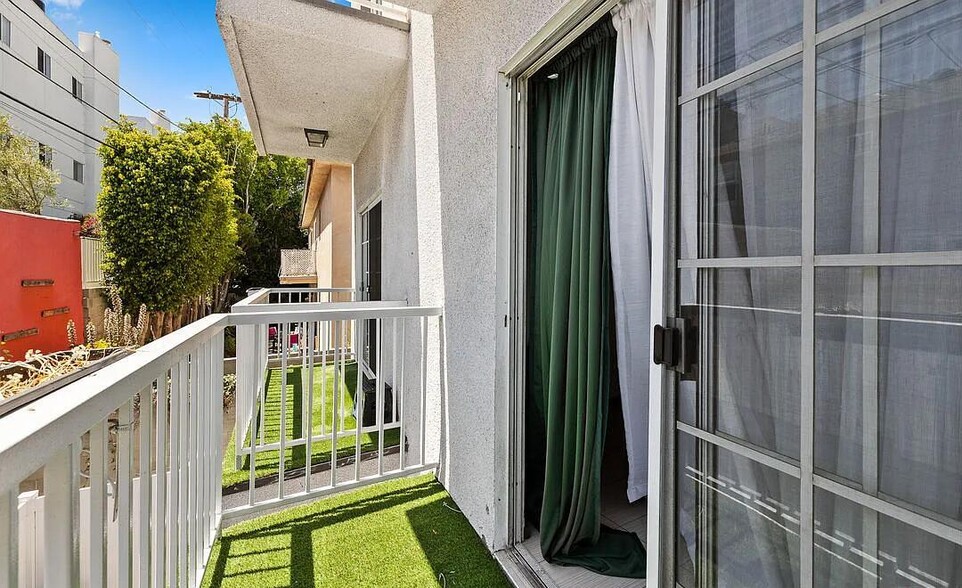 Building Photo - 1717 Malcolm Ave