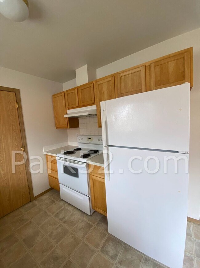 Building Photo - $300 Off First Full Month!  2 Bedroom 2 Bathroom - Upper Level Condo - Bonney Lake - #L3