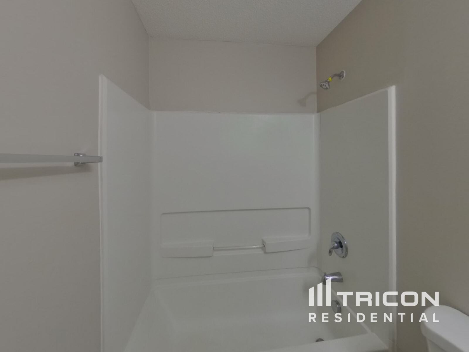 Building Photo - 3 Wild Iris Ct