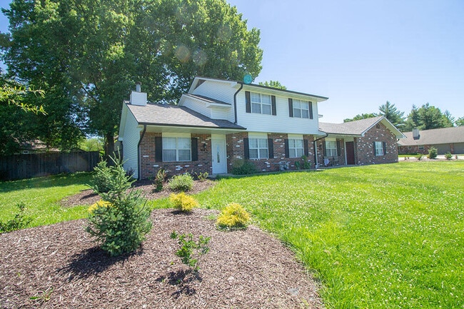 Building Photo - 3510 Forum Blvd