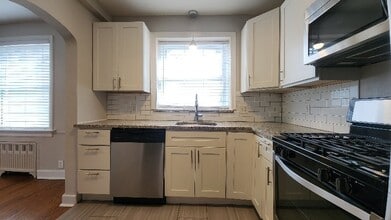 Building Photo - 7752 Kingsbury Blvd