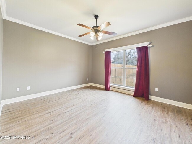 Building Photo - 104 Cadet Ln