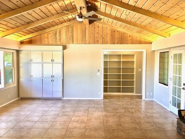 Building Photo - **AVAILABLE NOW**