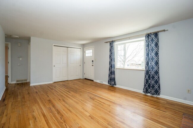 Building Photo - 6739 W 70th Ave