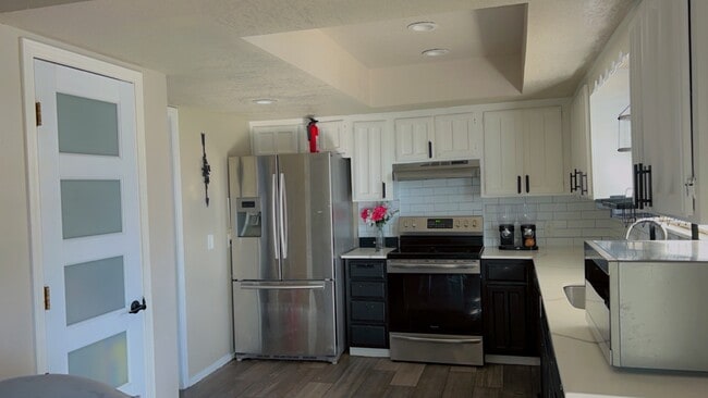 Building Photo - 3383 S 141st E Ave