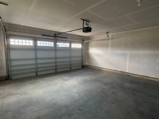 Building Photo - 80 White Sands Blvd