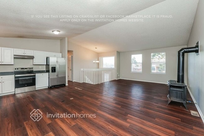 Building Photo - 2925 Rhapsody Dr