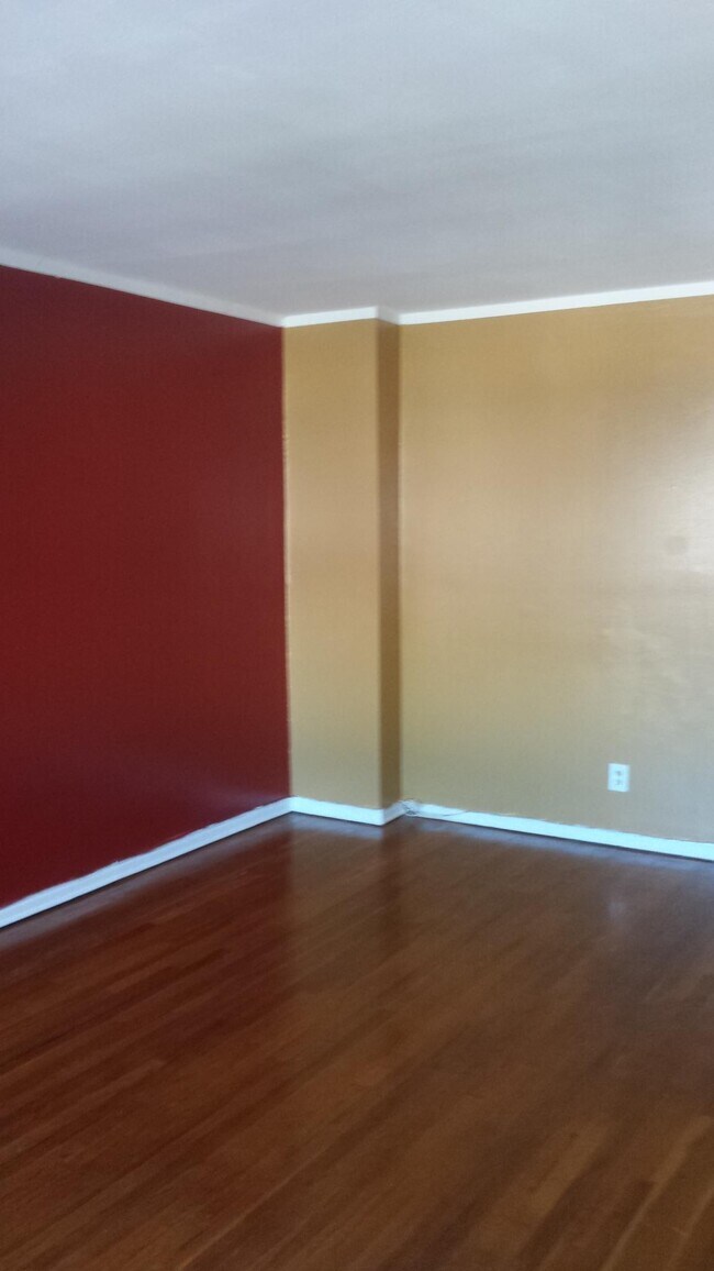 Building Photo - 8572 75th St