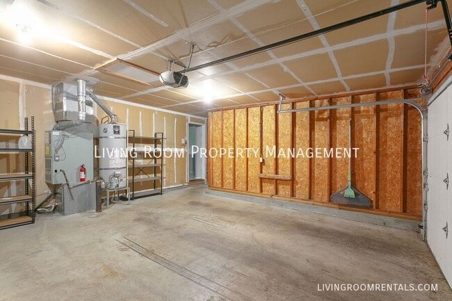 Building Photo - 8715 NE 109th Ct