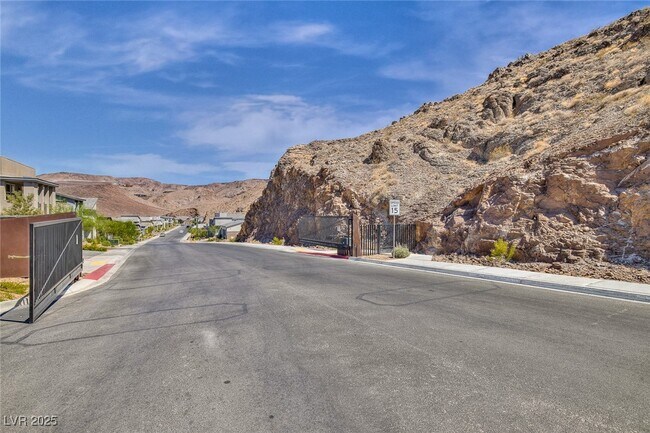 Building Photo - 2008 Peaceful Mesa Ct