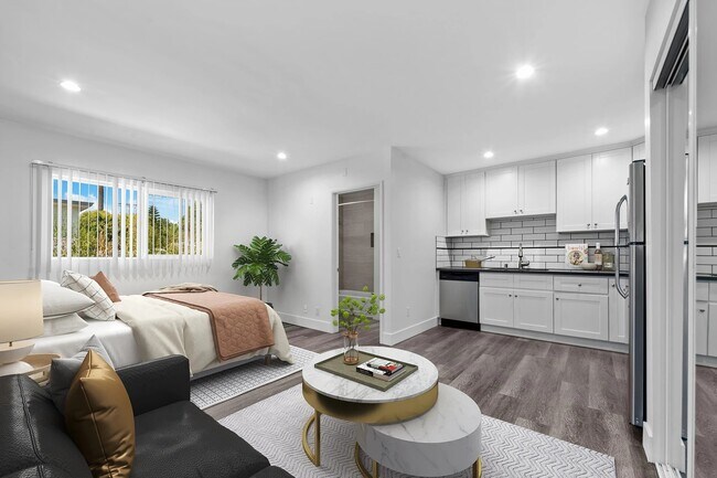 Primary Photo - 1240 W 29th St