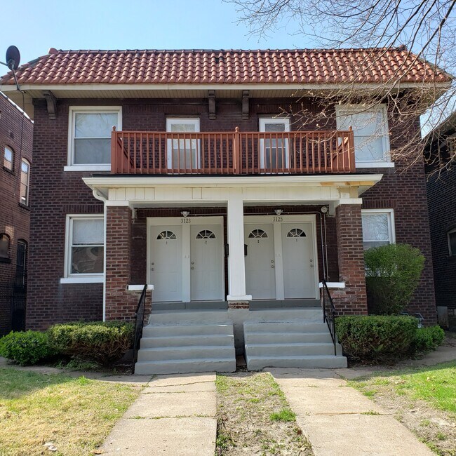 Primary Photo - 3123 Norwood Ave
