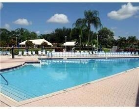 Building Photo - 5438 Verona Dr