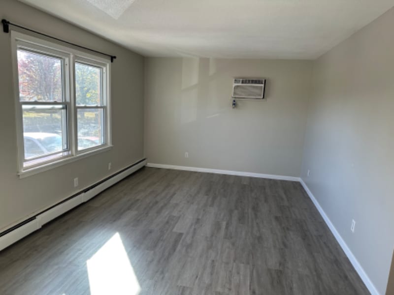 Building Photo - 202 Lincoln St