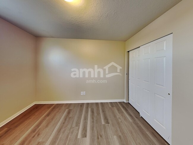 Building Photo - 2848 W 2125 S