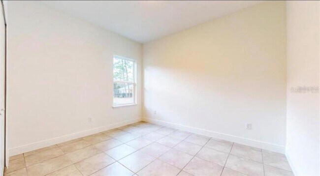 Building Photo - 2601 SW 175 Loop