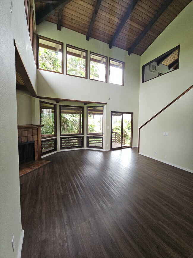 Building Photo - 1100 Ainalako Rd