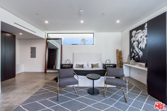 Building Photo - 855 Hilldale Ave