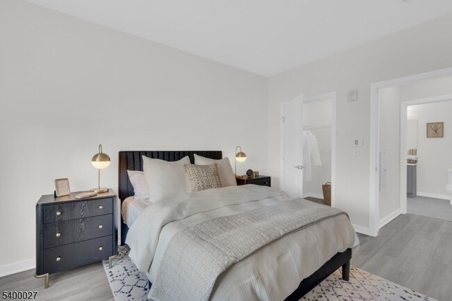 Building Photo - 9-9u-1 Hellers Ln