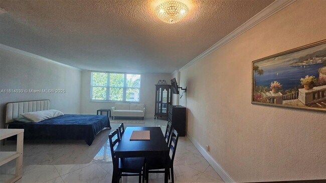 Building Photo - 2501 S Ocean Dr