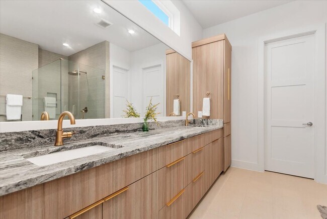 Building Photo - 5203 Texas St