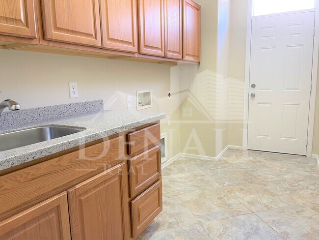 Building Photo - 22323 N 103rd Dr