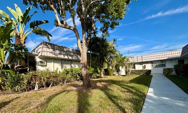 Building Photo - 185 Valencia H