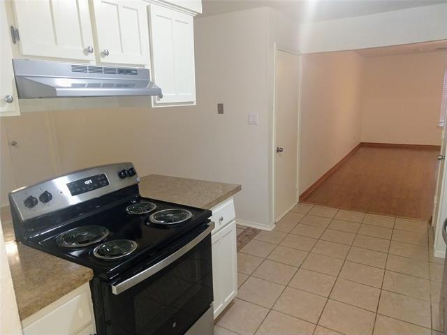 Building Photo - 3600 Biscay Dr