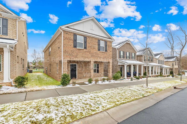 Building Photo - 1225 Colgher St