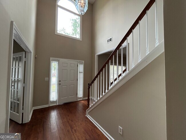 Building Photo - 495 Summer Breeze Ct.