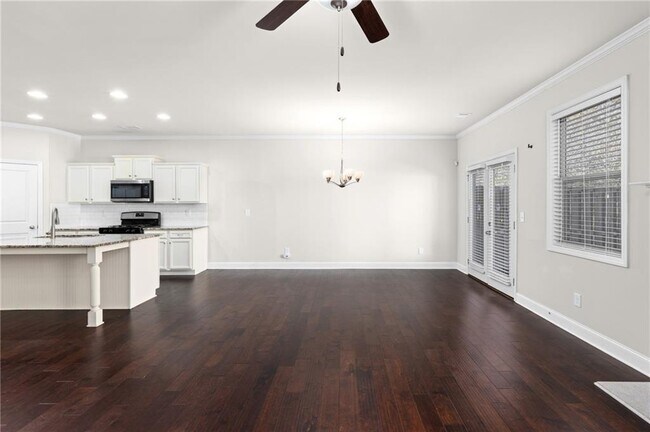 Building Photo - 1925 Wheylon Dr