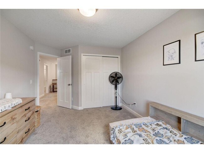 Building Photo - 1203 Lower 143rd St E