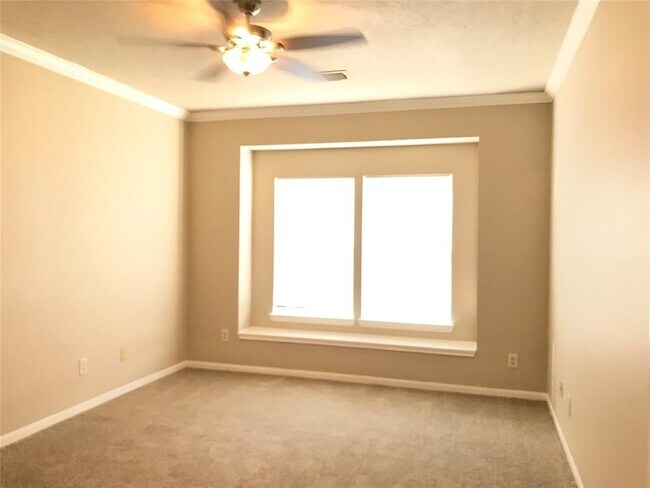 Building Photo - 835 Prairie Brook Ct