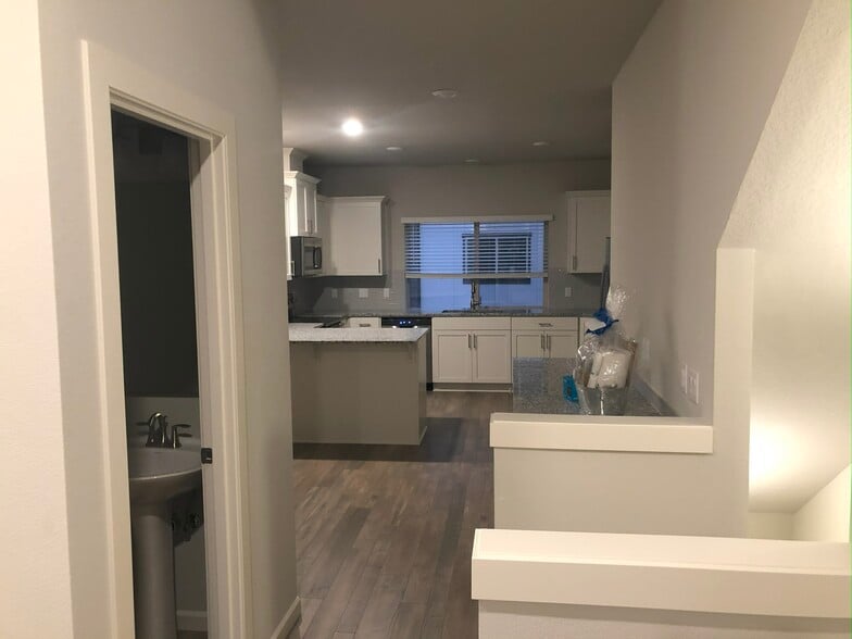 Building Photo - 10405 SW Akilean Ter