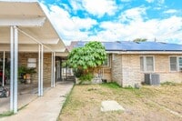 Building Photo - 1402 Corpus Christi St