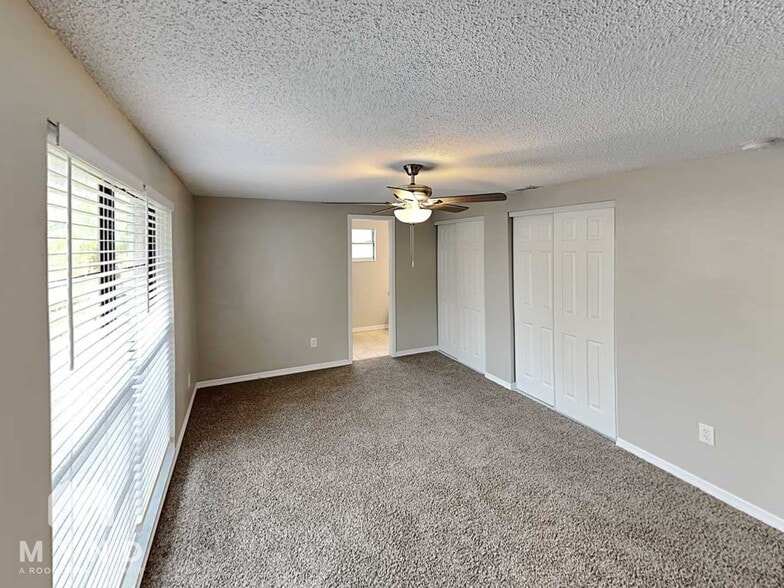 Building Photo - 6701 Village Grove Ct