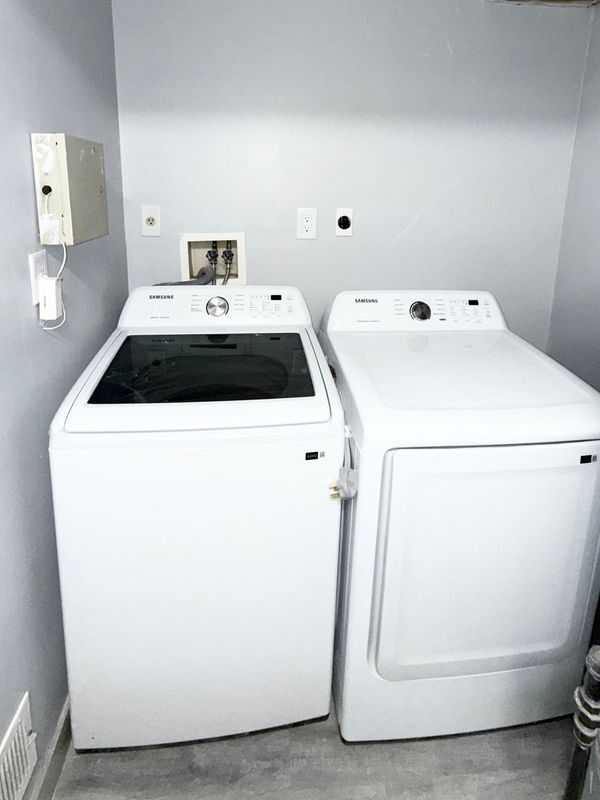 Building Photo - 68 Marrow St