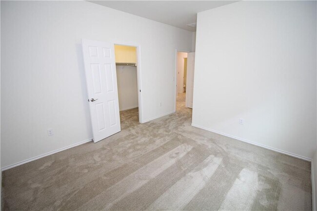 Building Photo - 7432 Groundhog Wy