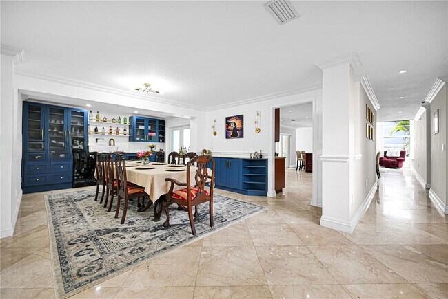 Building Photo - Southwest 111th Terrace, Miami, FL 33176 -...